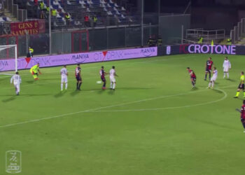 Calcio Serie B, 10^ giornata: Crotone vs Benevento 0-2